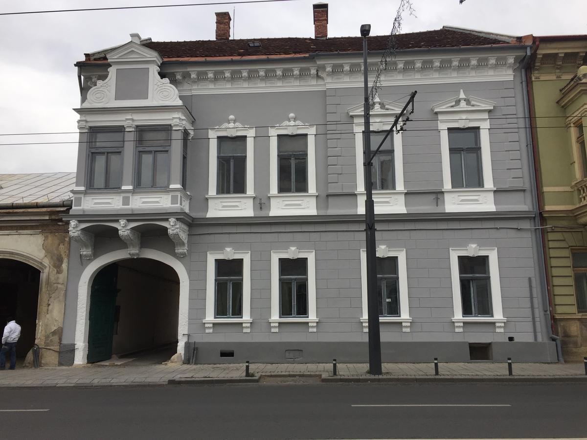Mansion Josephina Apartamento Cluj-Napoca Exterior foto